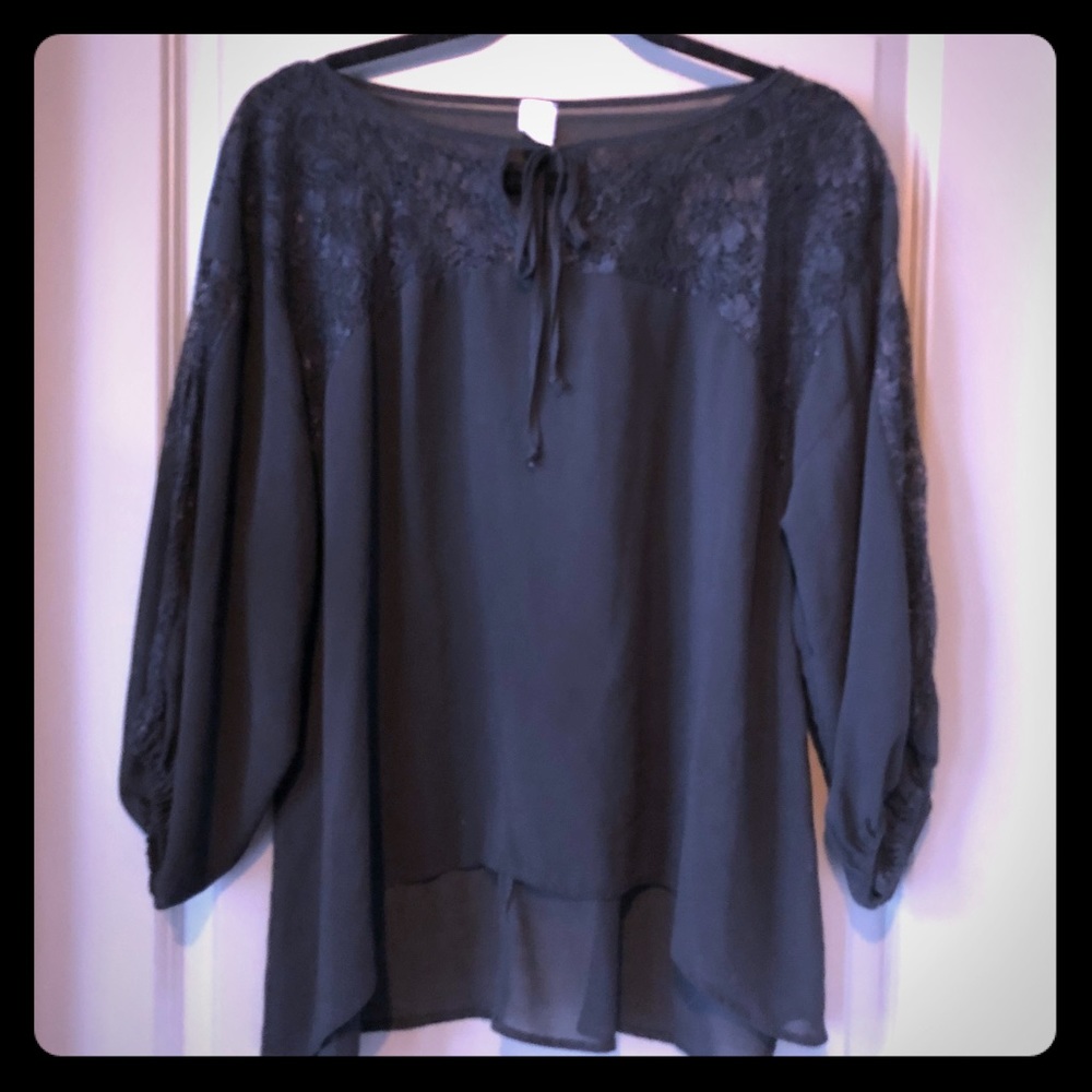 Anthropologie Paper Crane sheer lace blouse